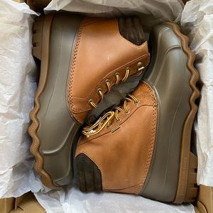 ❌SOLD❌NIB MENS SPERRY DUCK BOOTS
